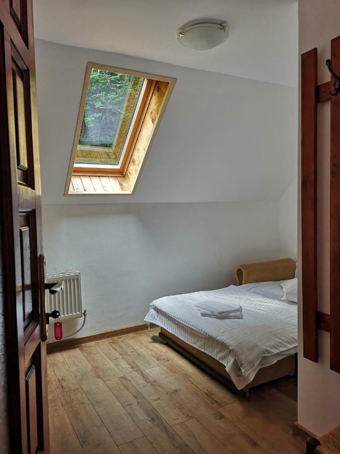 Triple Room,832010789:JPEG